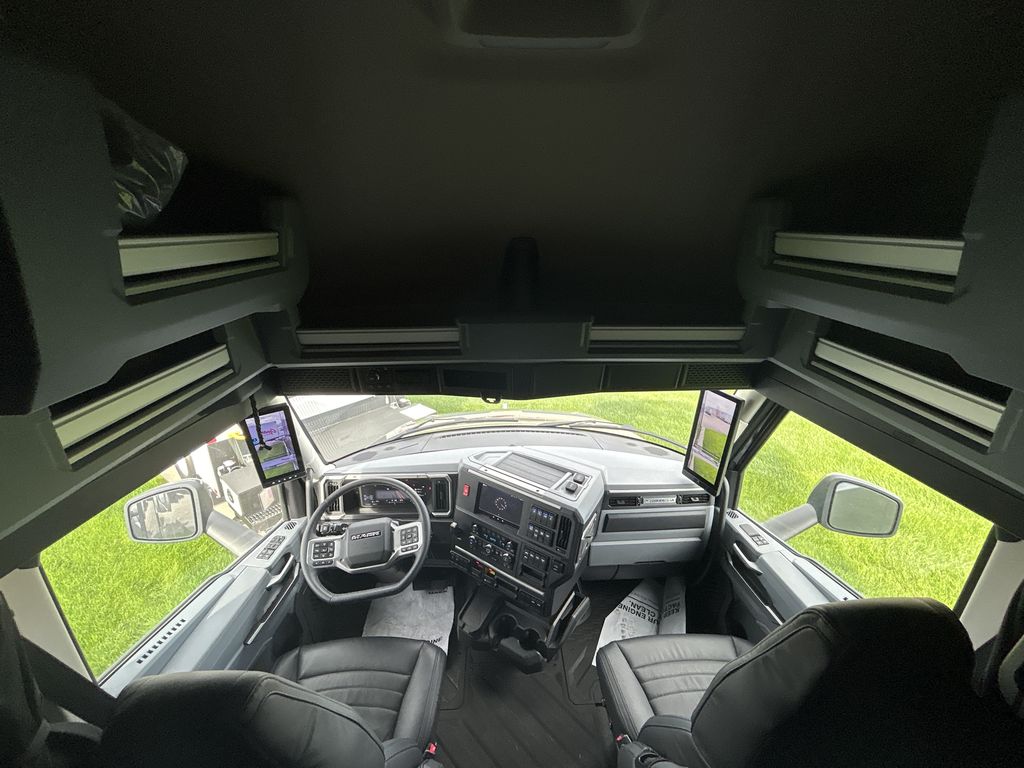 Slide images of 2026 MACK PIONEER 64T 76H