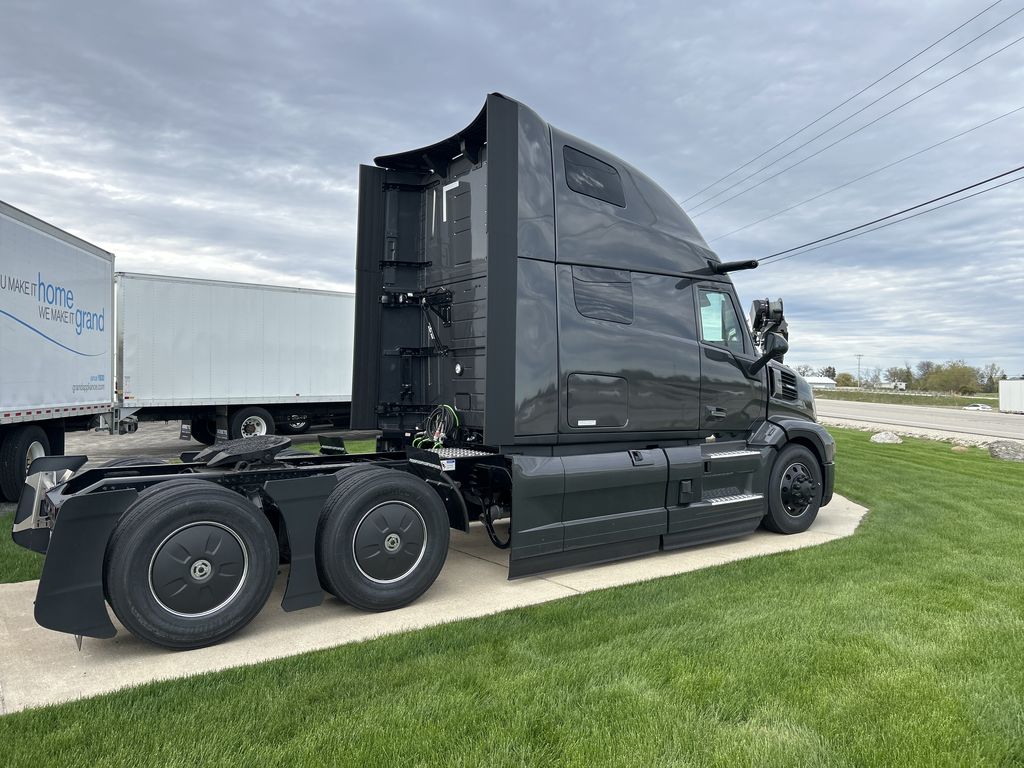 Slide images of 2026 MACK PIONEER 64T 76H