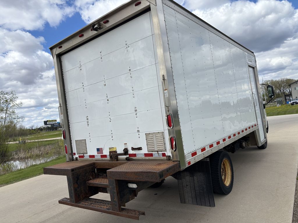 Slide images of 2018 HINO 195