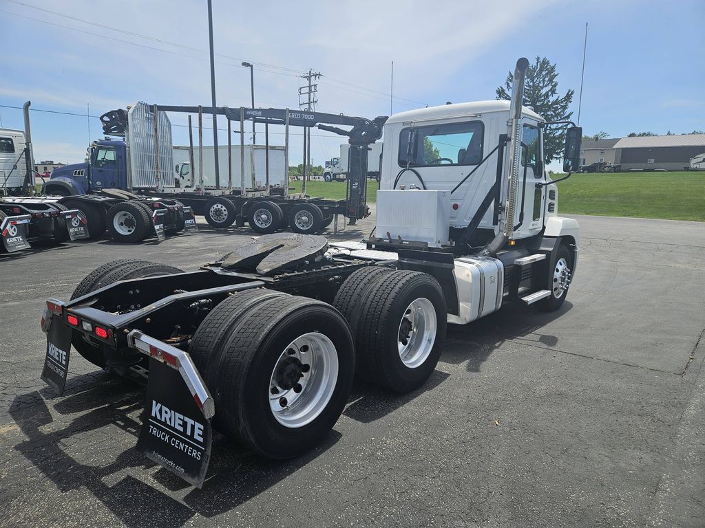 Slide images of 2022 MACK AN64T