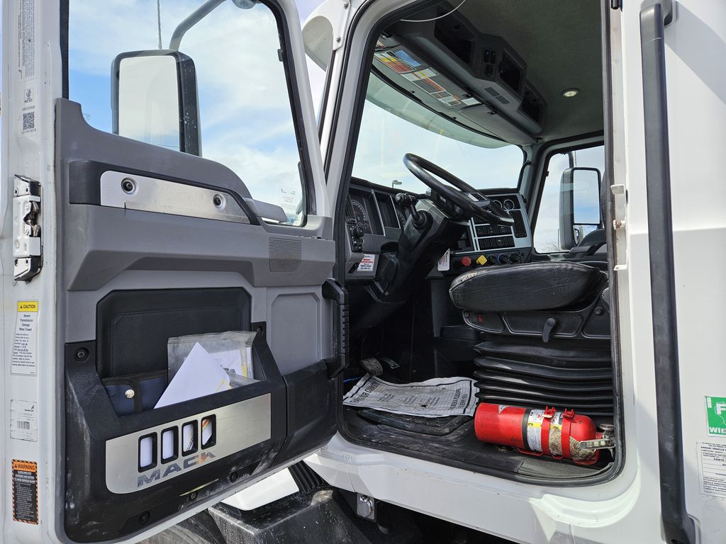 Slide images of 2022 MACK AN64T 