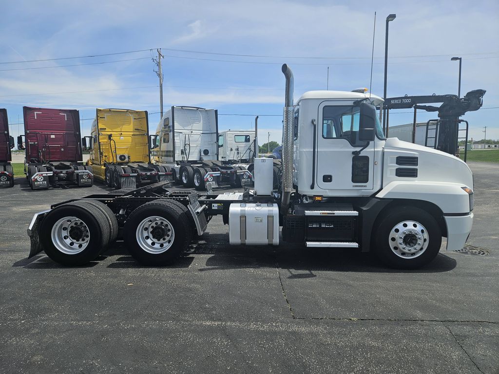 Slide images of 2022 MACK AN64T
