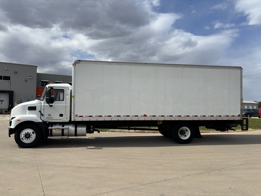 Slide images of 2022 MACK MD642