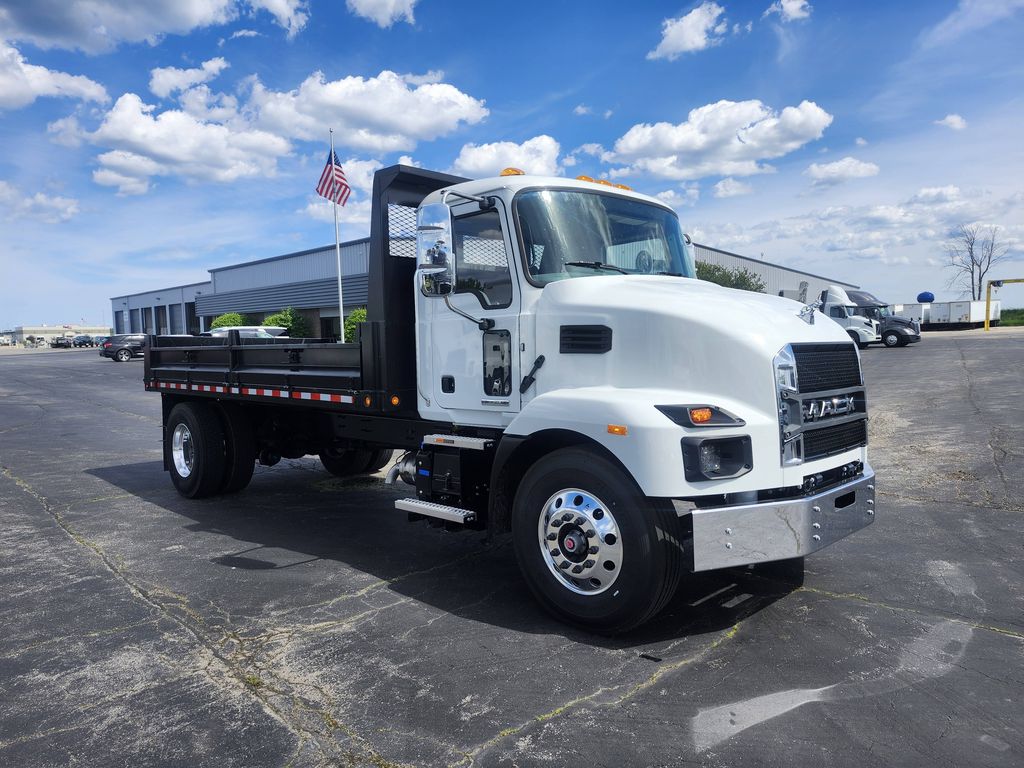 Slide images of 2026 MACK MD642