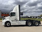 Slide images of 2023 VOLVO VNL64T300