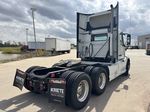 Slide images of 2023 VOLVO VNL64T300