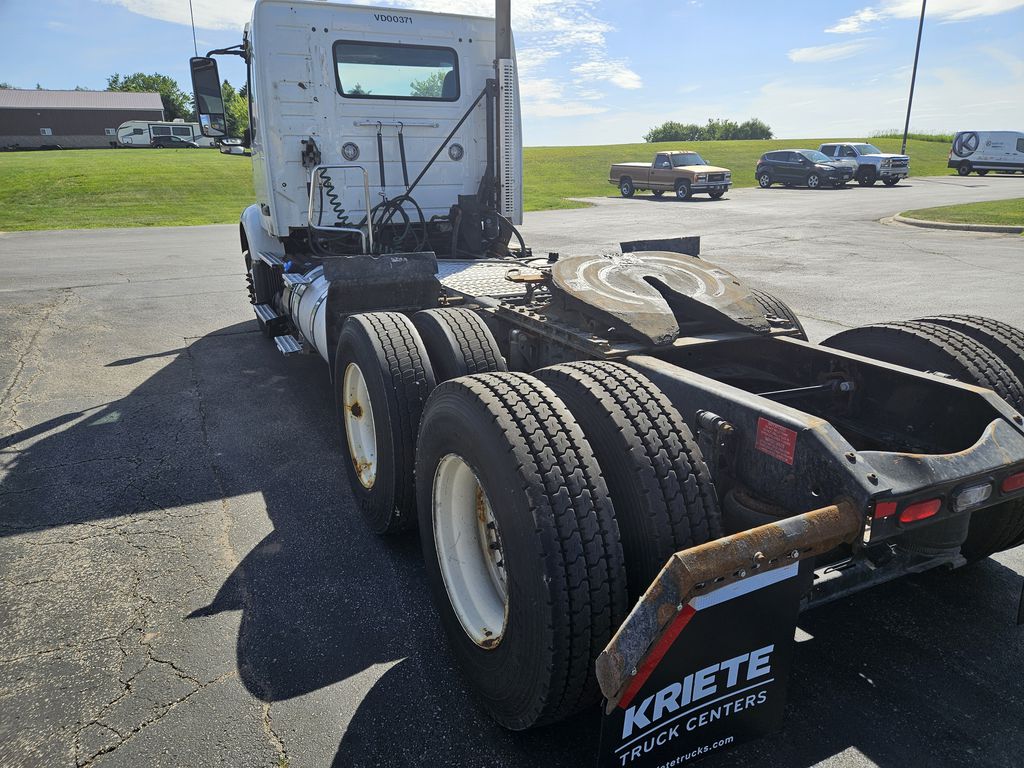 Slide images of 2020 VOLVO VNR64T-300 