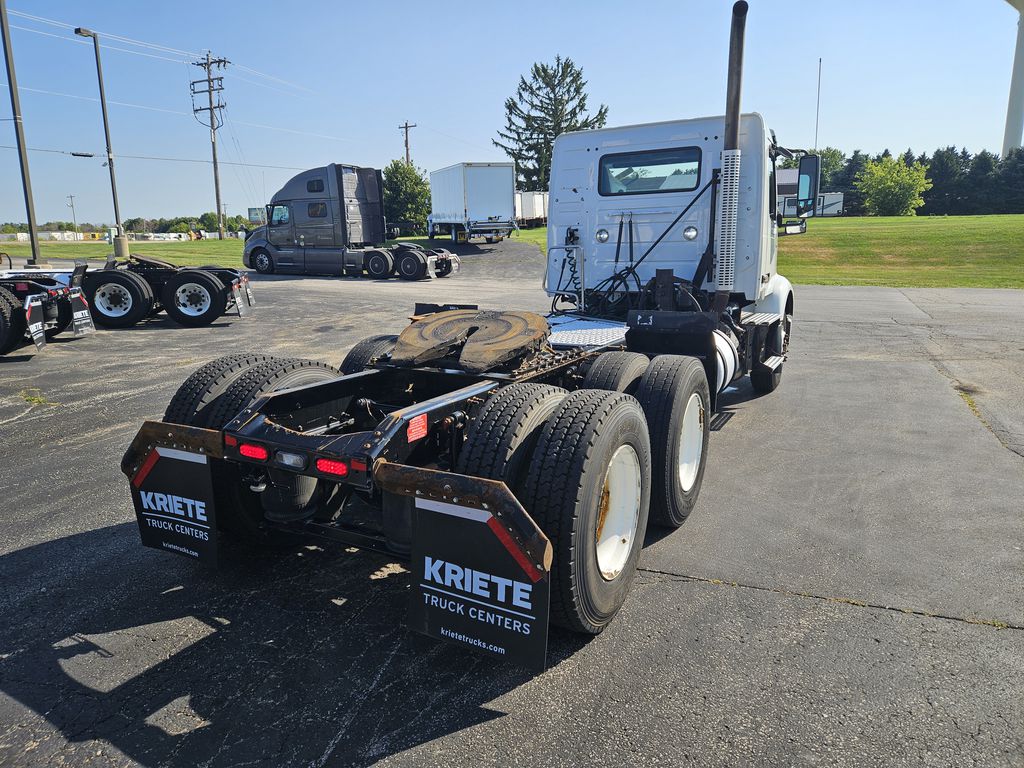 Slide images of 2020 VOLVO VNR64T-300