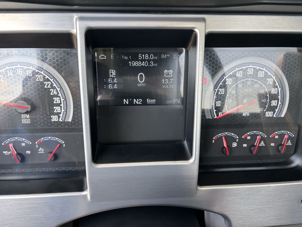 Slide images of 2021 MACK PINNACLE
