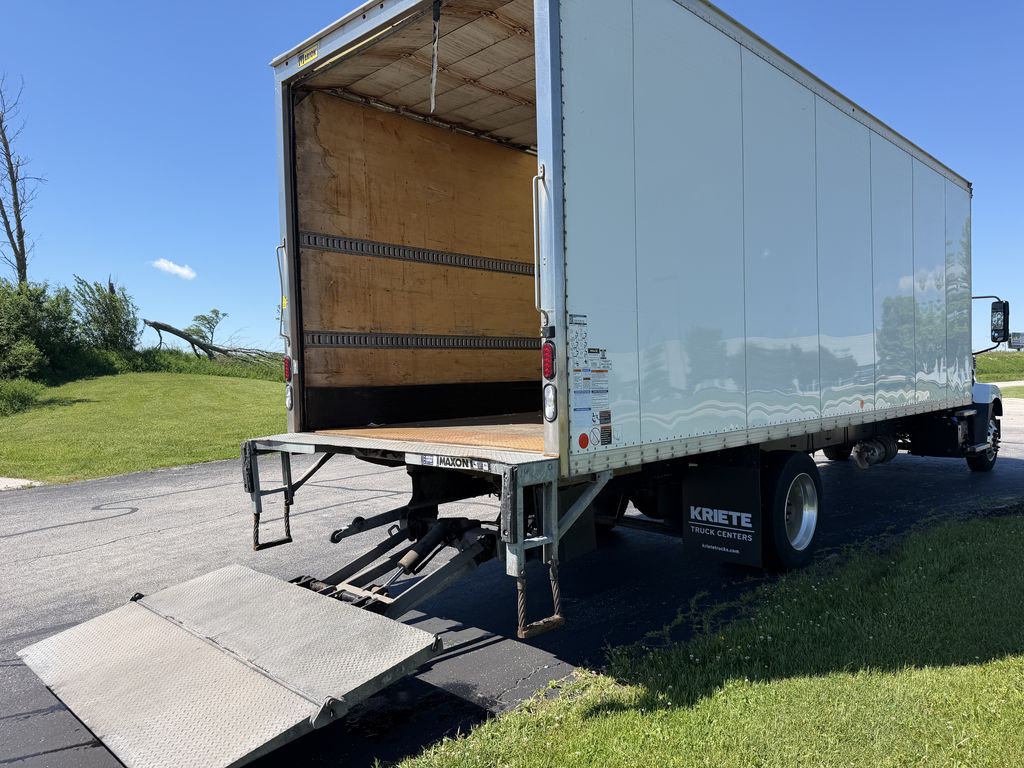 Slide images of 2022 MACK MD642