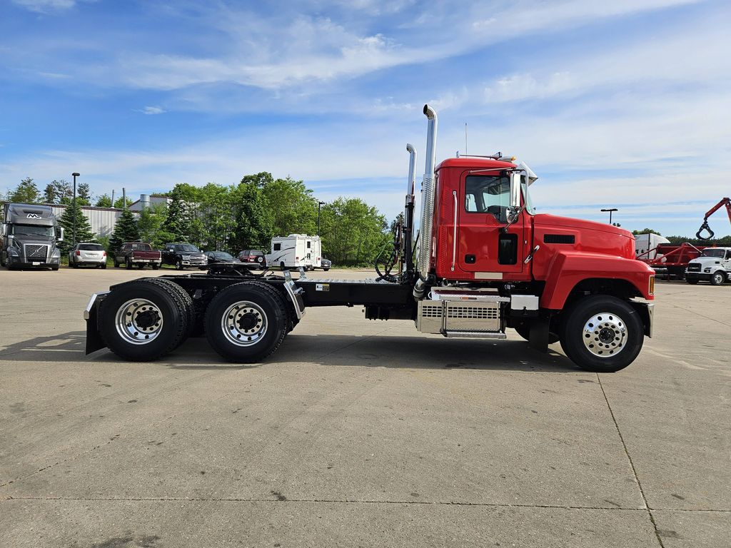 Slide images of 2027 MACK Pinnacle 64T DC
