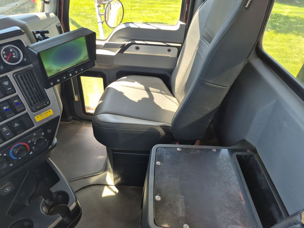 Slide images of 2023 MACK GR104B