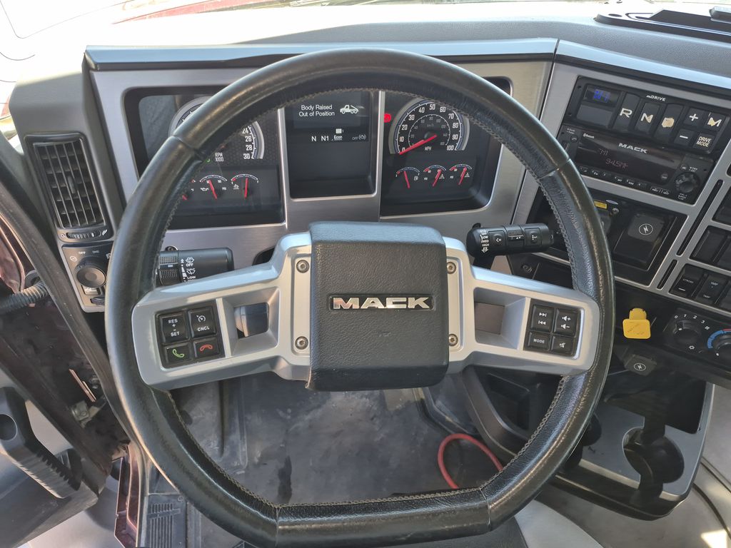 Slide images of 2023 MACK GR104B