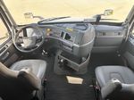 Slide images of 2019 VOLVO VNL64T-760