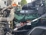 Slide images of 2019 VOLVO VNL64T-760