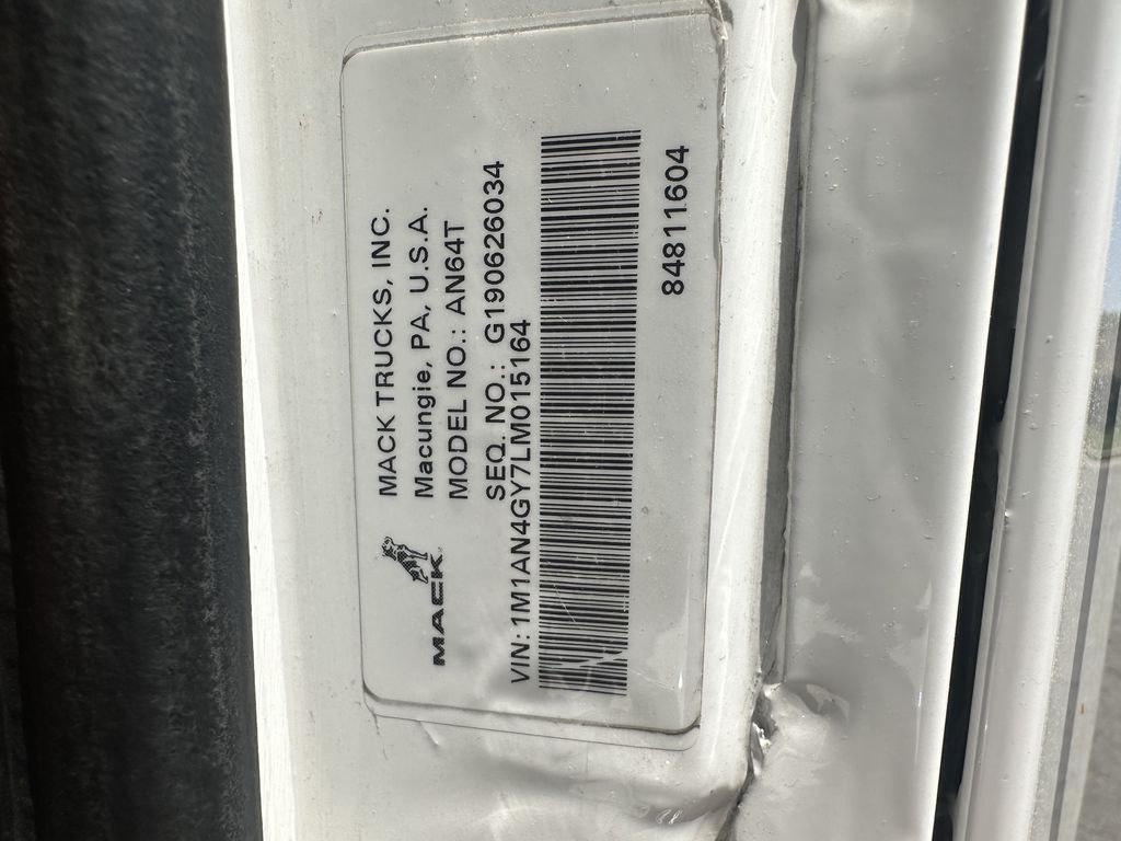 Slide images of 2020 MACK AN64T
