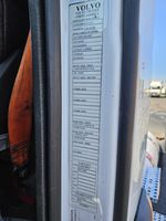 Slide images of 2023 VOLVO VNR64T300 