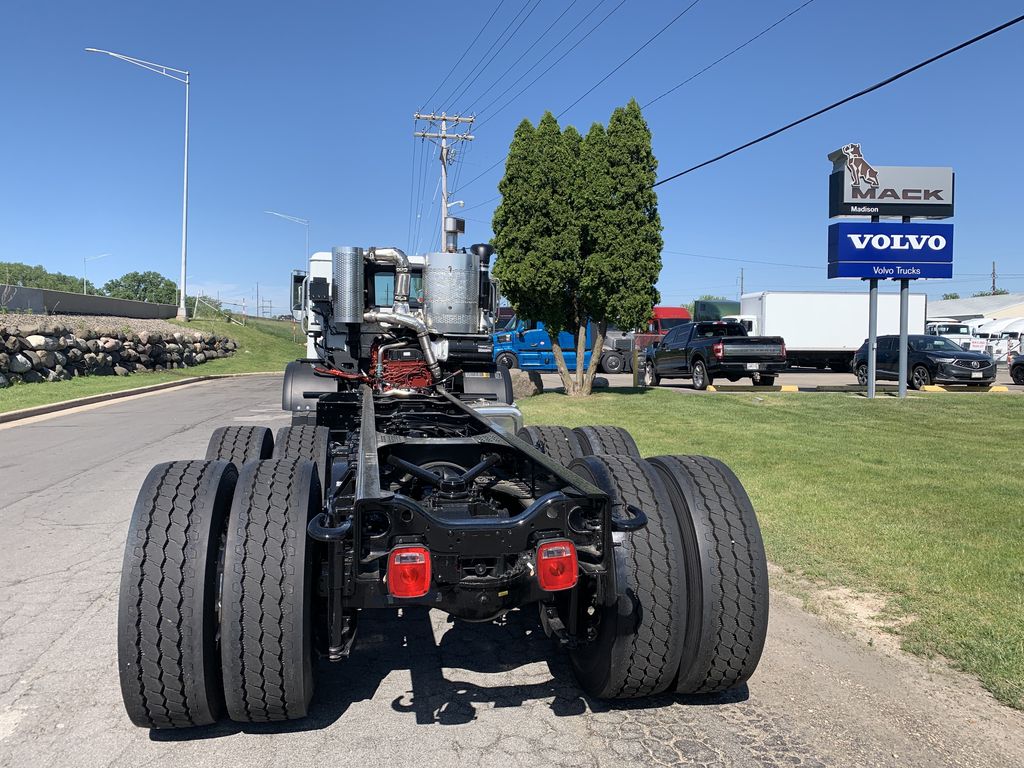 Slide images of 2026 MACK TE64R