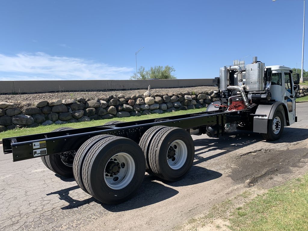 Slide images of 2027 MACK LR64R