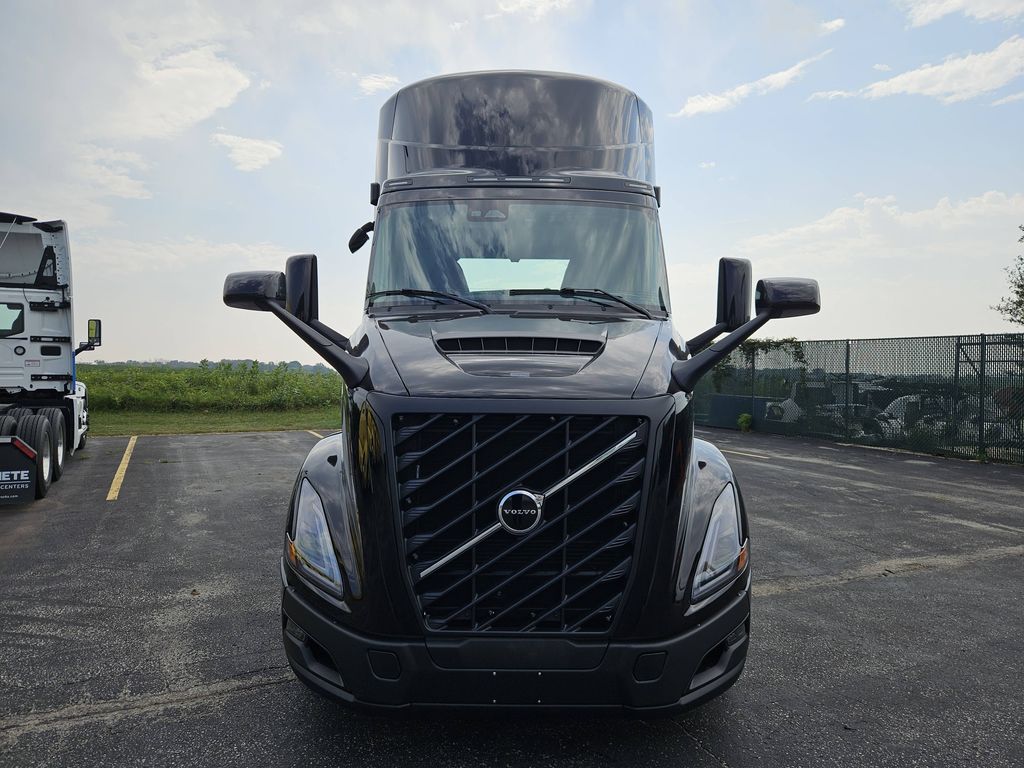 Slide images of 2027 VOLVO VNR64T300
