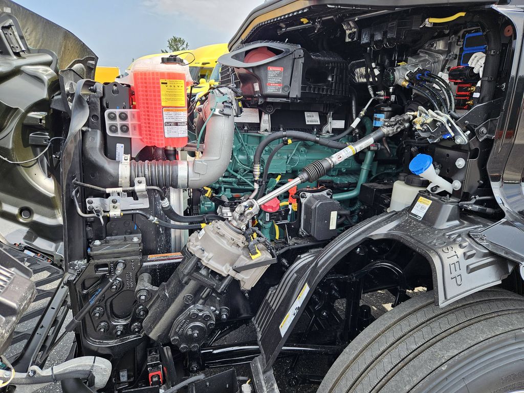 Slide images of 2027 VOLVO VNR64T300
