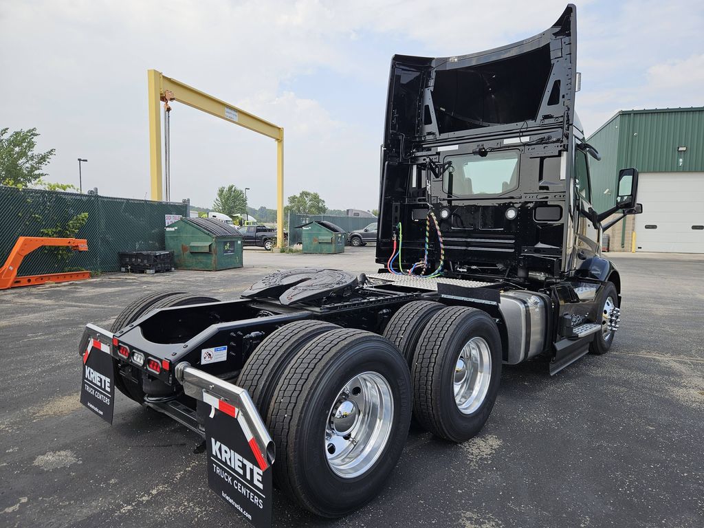 Slide images of 2027 VOLVO VNR64T300