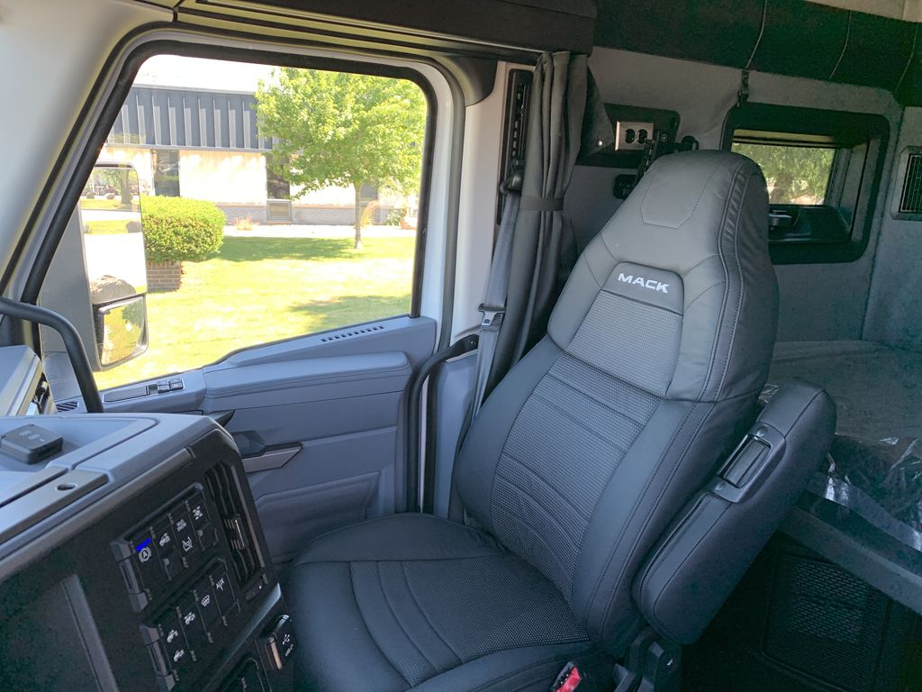 Slide images of 2026 MACK PIONEER 64T 64M