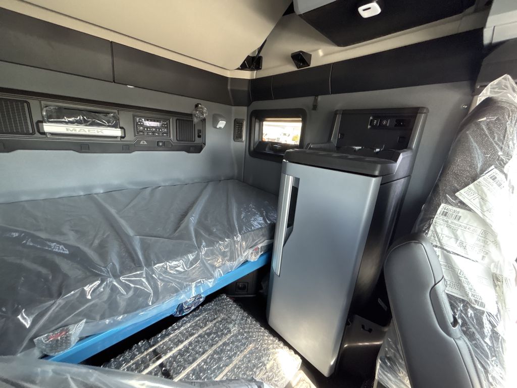 Slide images of 2026 MACK PIONEER 64T 76H