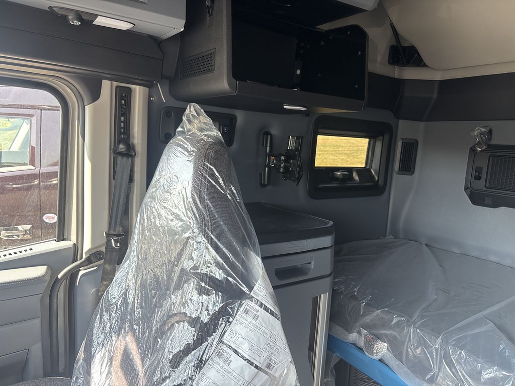 Slide images of 2026 MACK PIONEER 64T 76H