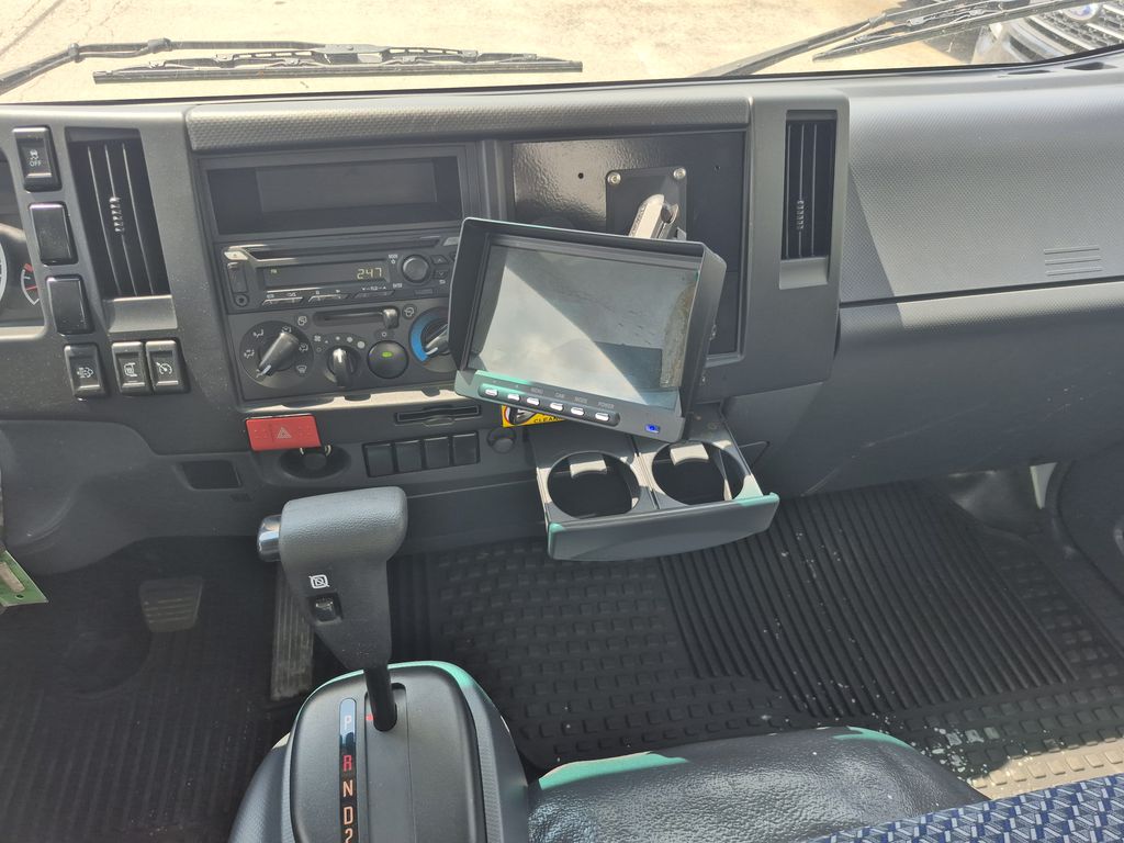 Slide images of 2024 HINO S5