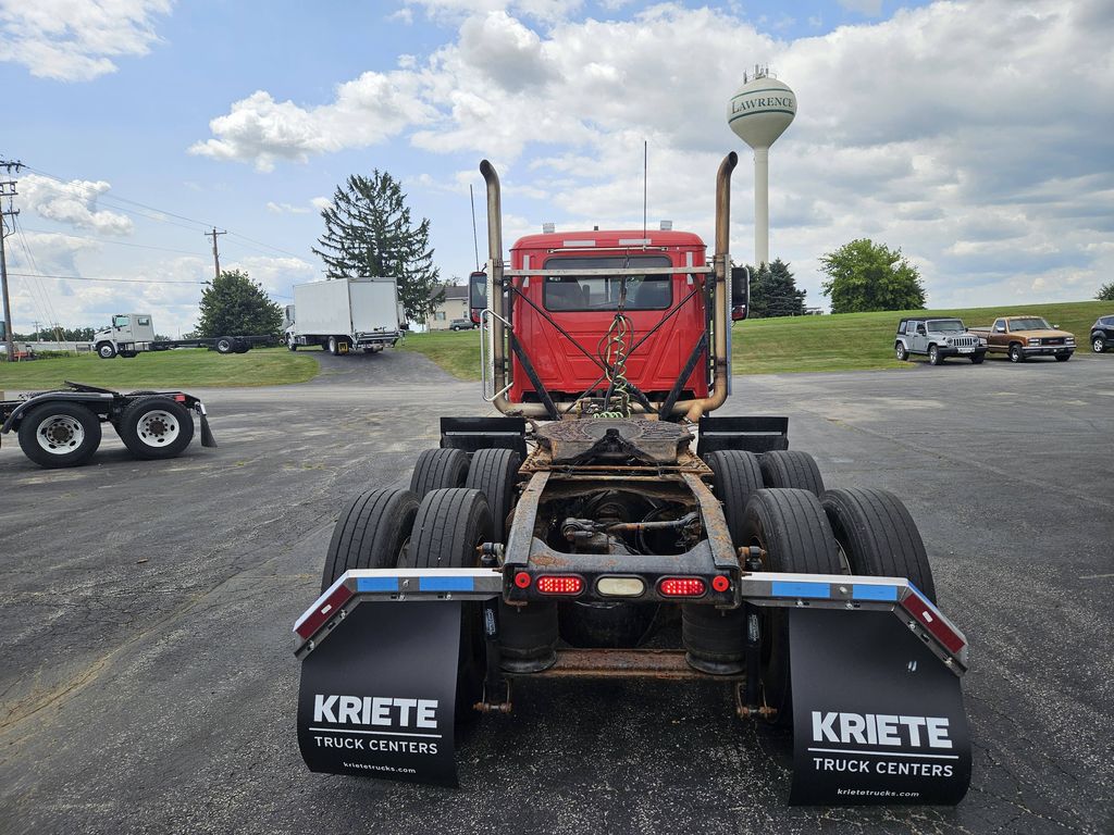 Slide images of 2020 MACK PINNACLE