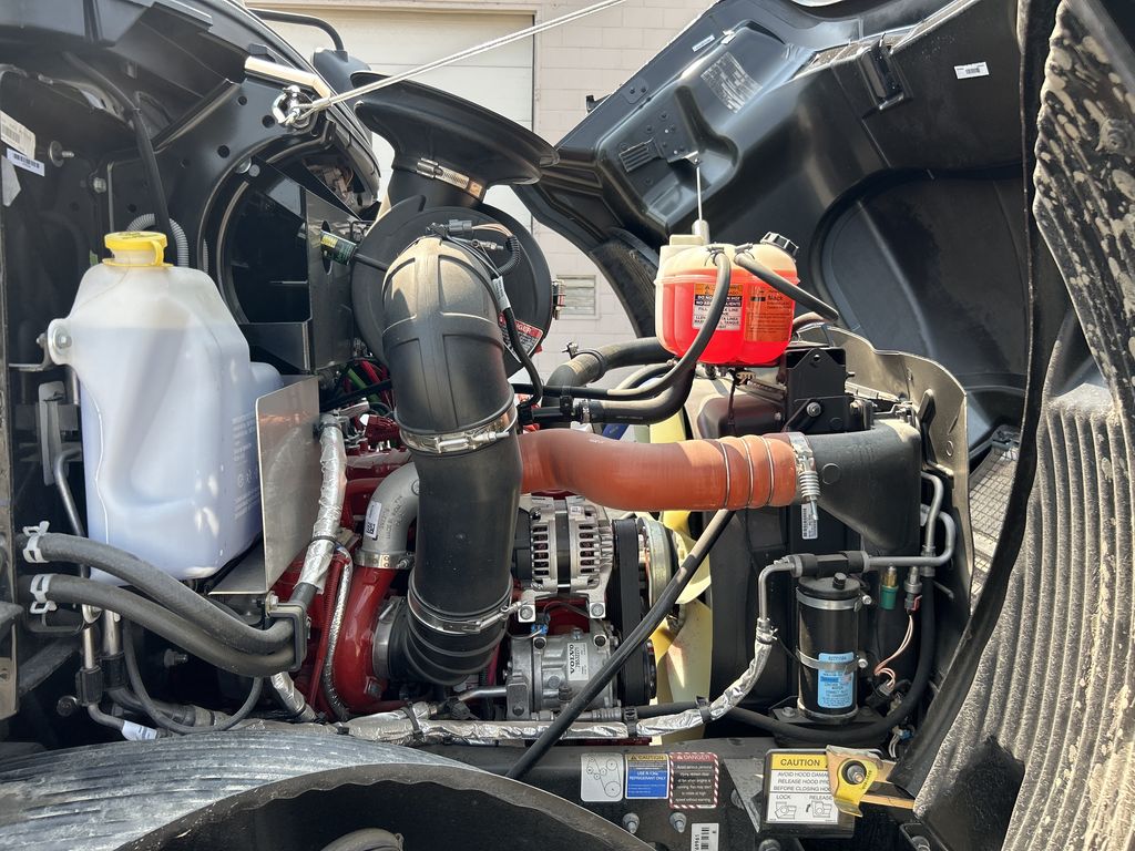 Slide images of 2026 MACK MD642