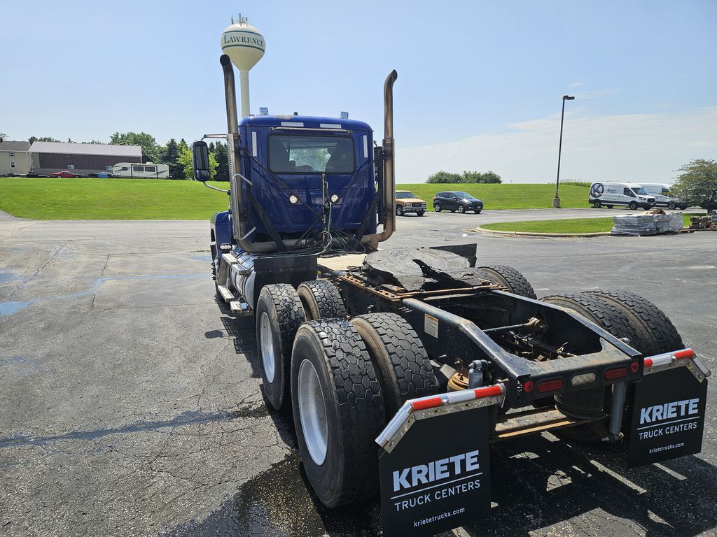 Slide images of 2021 MACK PINNACLE 