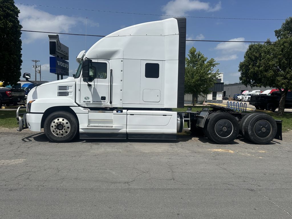 Slide images of 2020 MACK AN64T