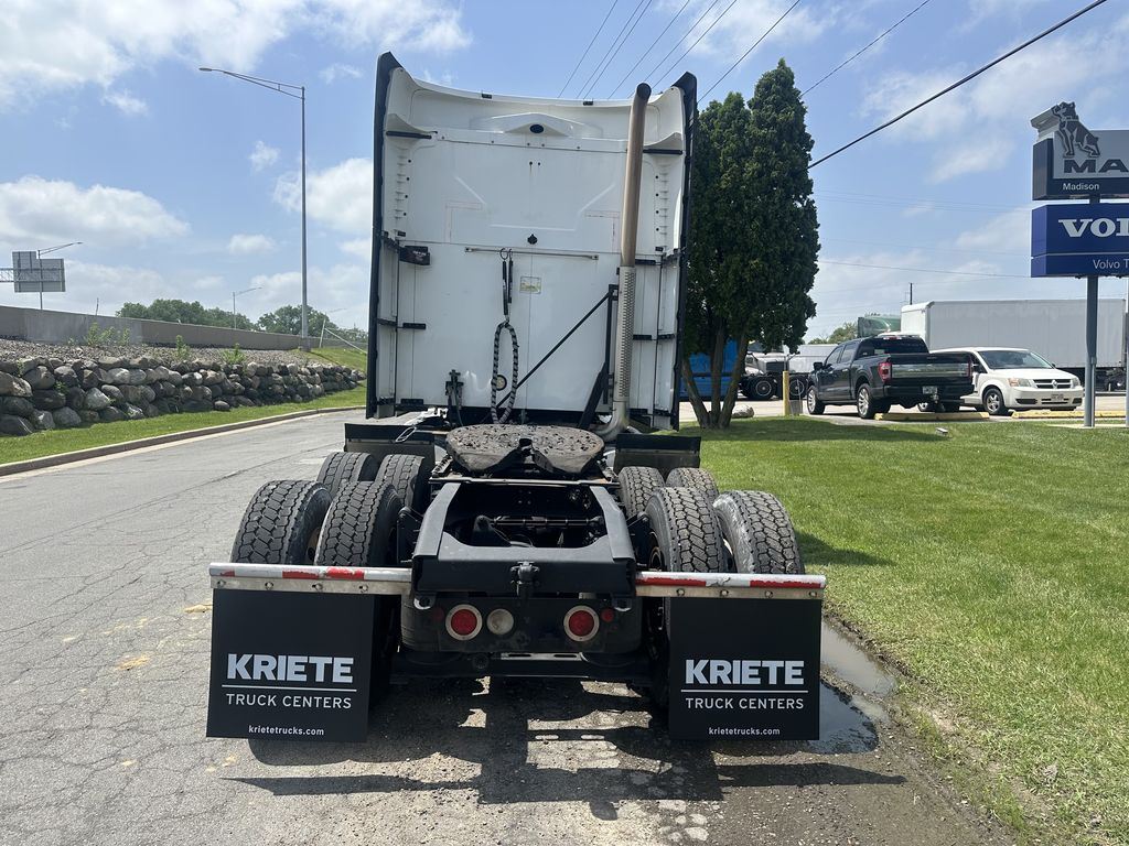 Slide images of 2020 MACK AN64T