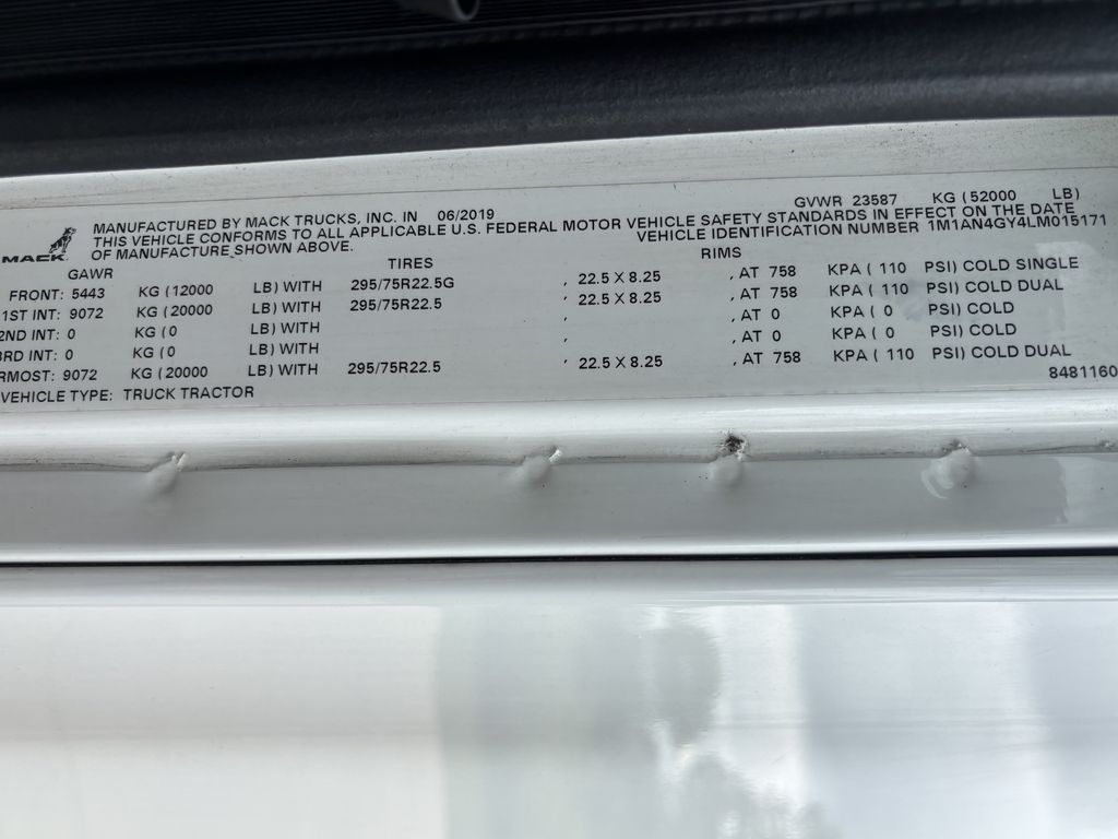 Slide images of 2020 MACK AN64T