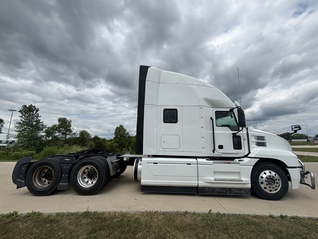 Slide images of 2020 MACK AN64T