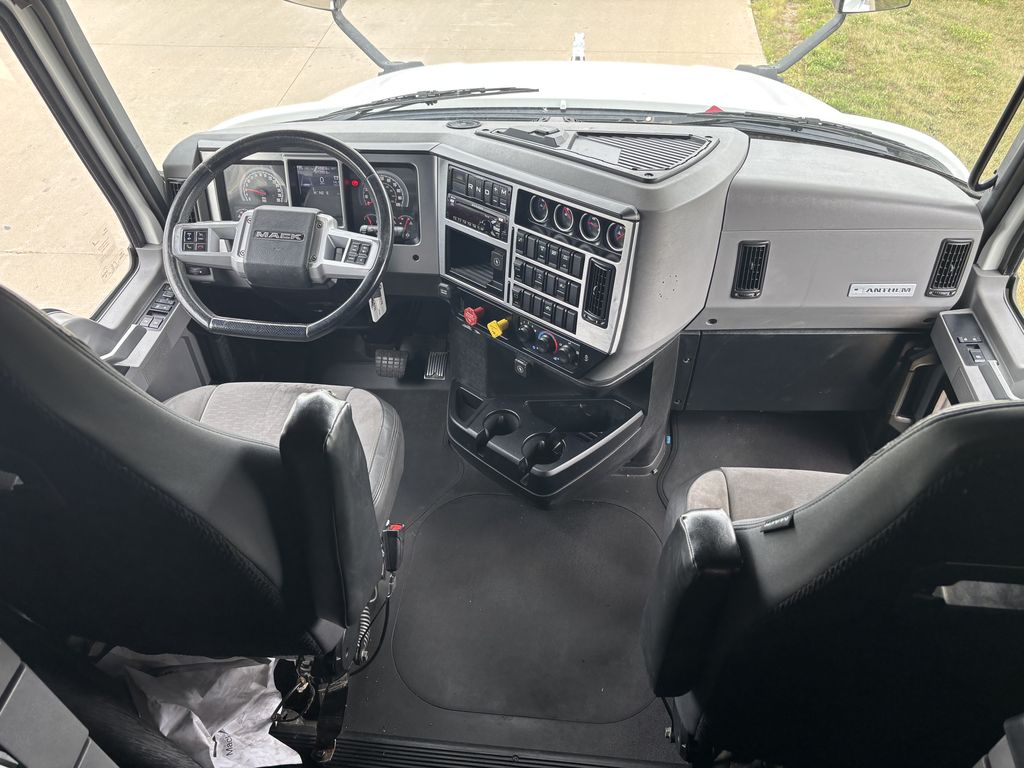 Slide images of 2020 MACK AN64T