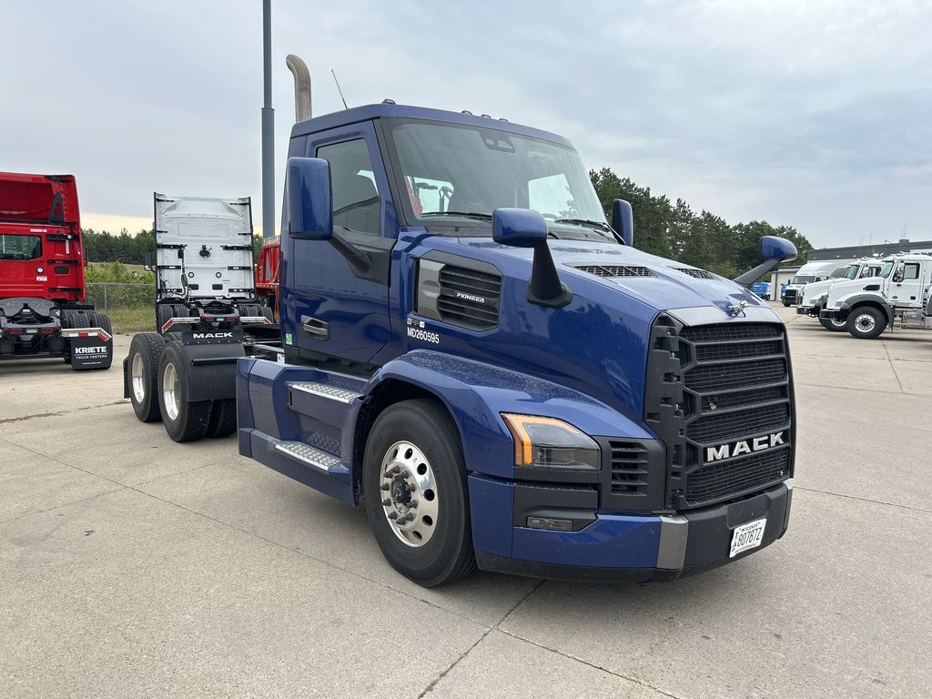 Slide images of 2026 MACK PR64T DAY CAB DEMO