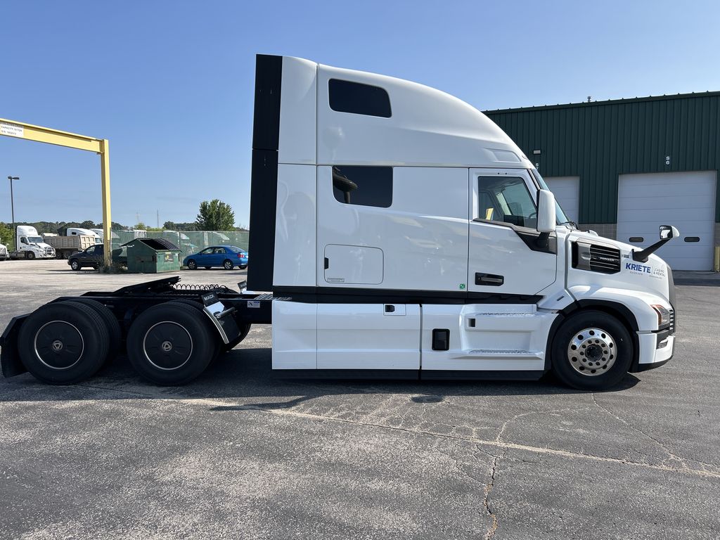 Slide images of 2026 MACK PR64T 76M DEMO