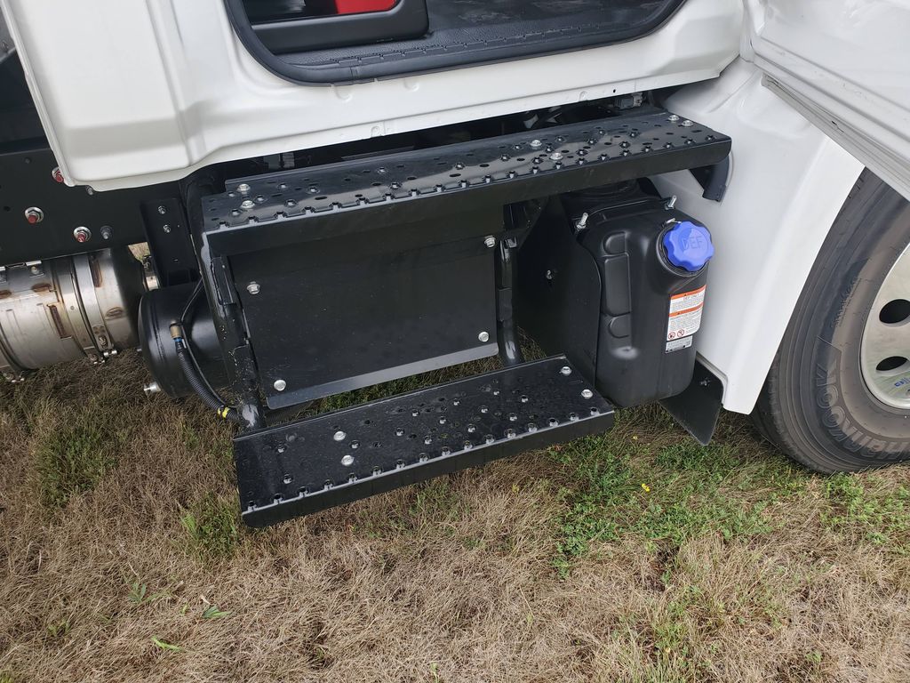 Slide images of 2026 HINO L6 DEMO