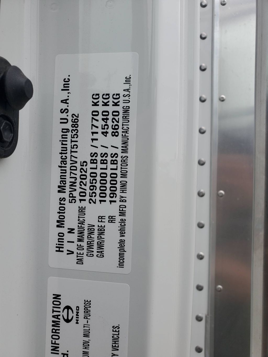 Slide images of 2026 HINO L6 DEMO