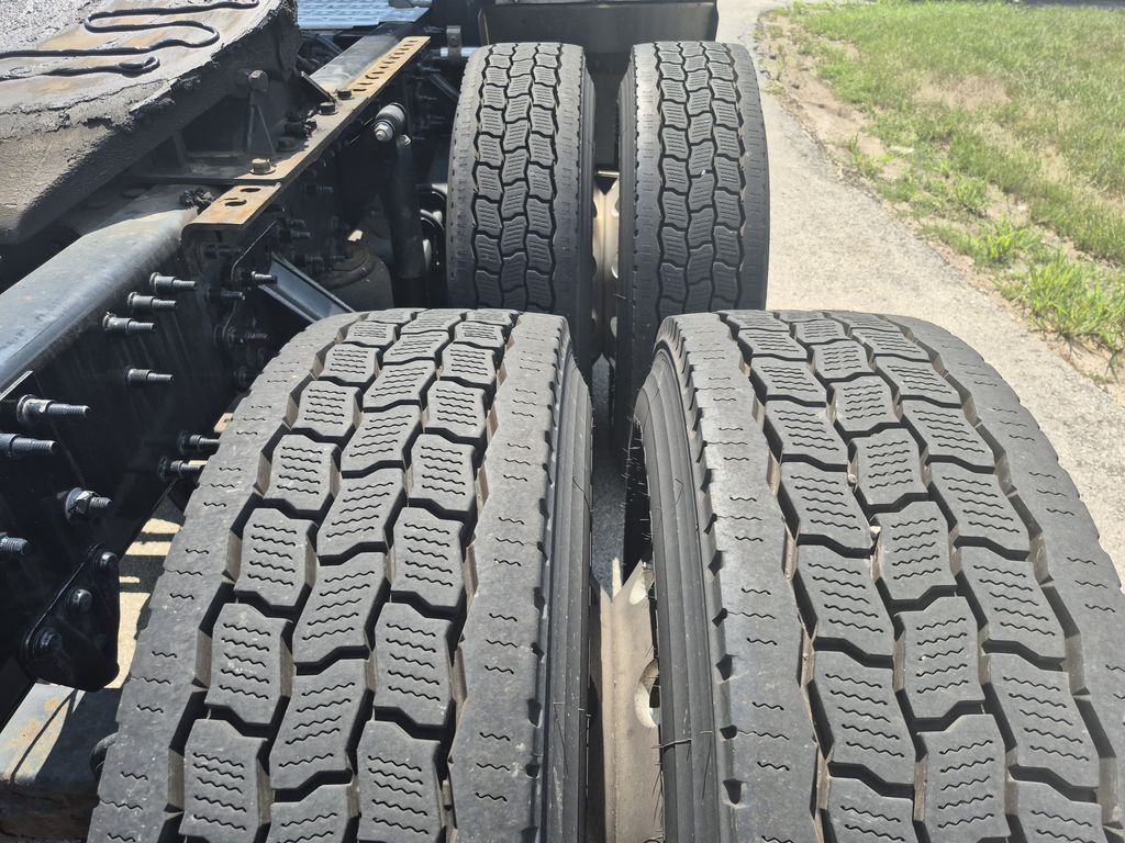 Slide images of 2023 MACK AN64T