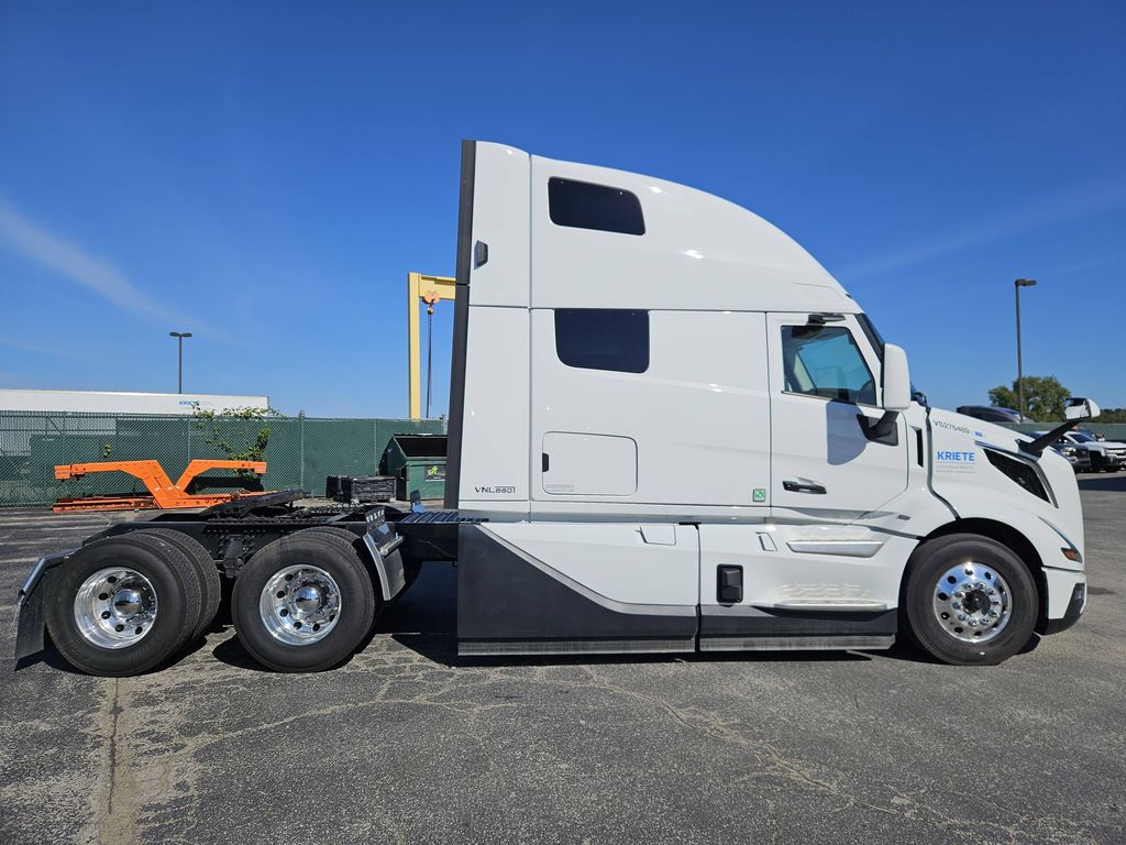 Slide images of 2027 VOLVO VNL64T860 DEMO
