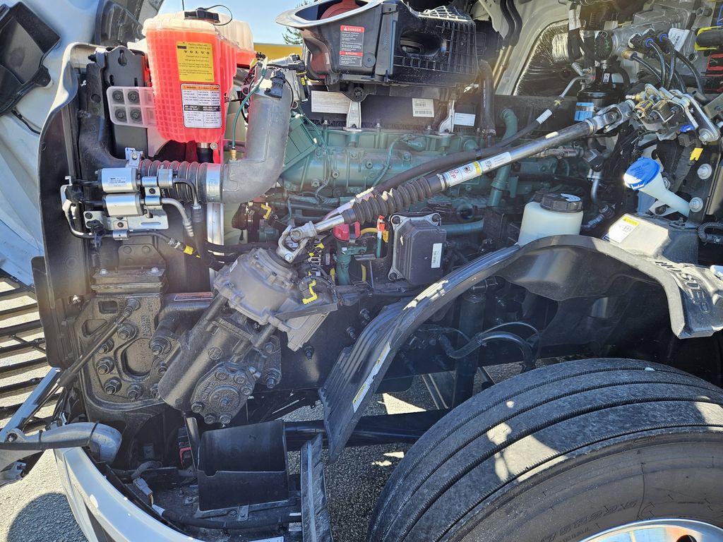 Slide images of 2027 VOLVO VNL64T860 DEMO