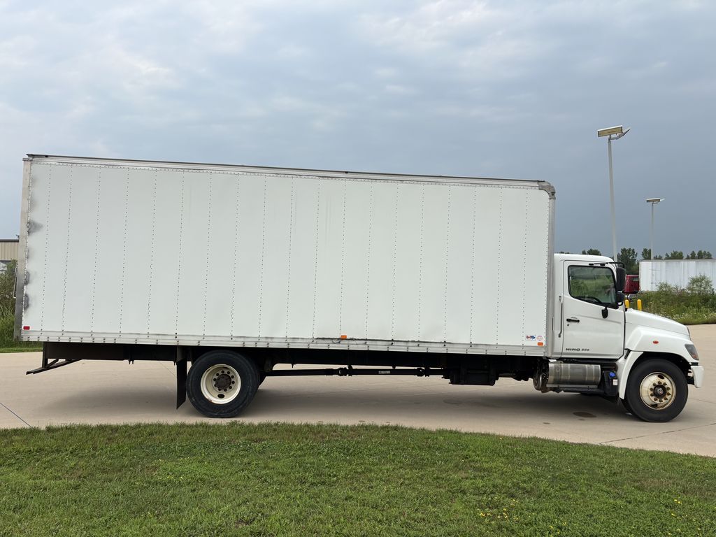 Slide images of 2020 HINO 268A