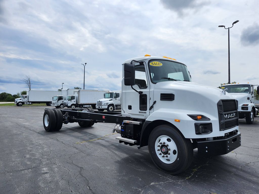 Slide images of 2026 MACK MD642