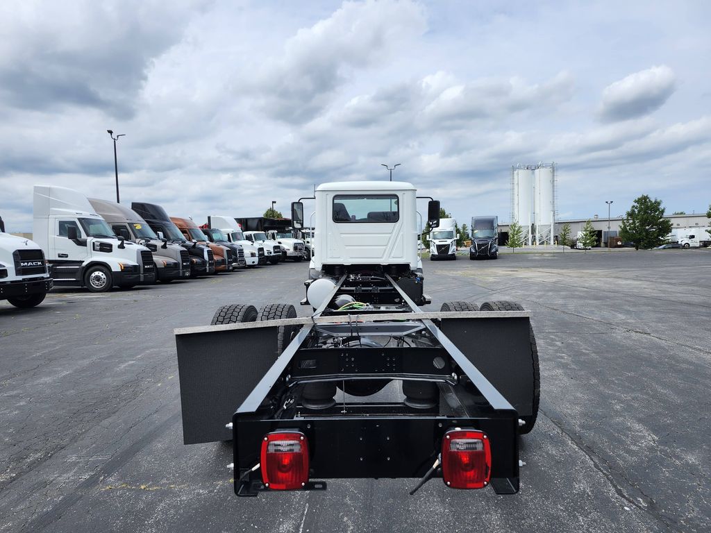 Slide images of 2026 MACK MD642