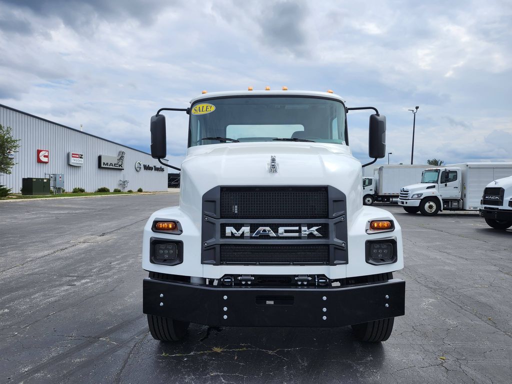 Slide images of 2026 MACK MD642