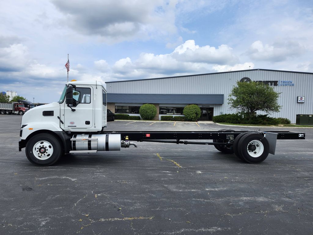 Slide images of 2026 MACK MD642